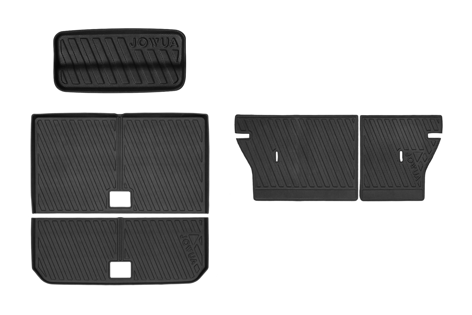 在淺灰色的背景上,擺放著四件台灣 JOWUA 的黑色立體防水行李廂墊+椅背墊 (LUXGEN n⁷ 5人座)。.