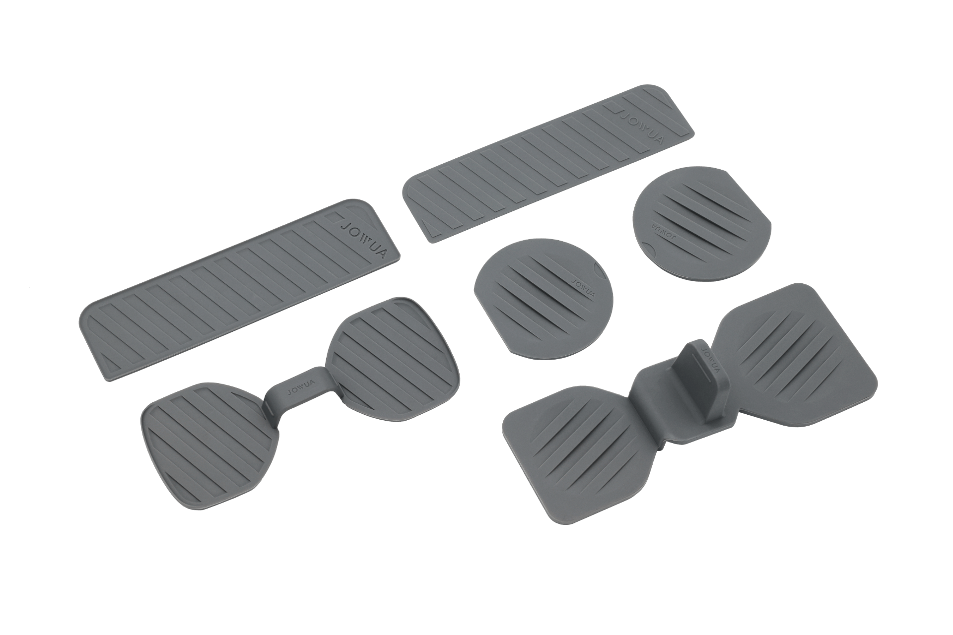 矩形、圓形和蝴蝶形狀的灰色矽膠握墊增強了 JOWUA 台灣納智捷 n⁷ 杯架在黑色背景下的時尚魅力。.