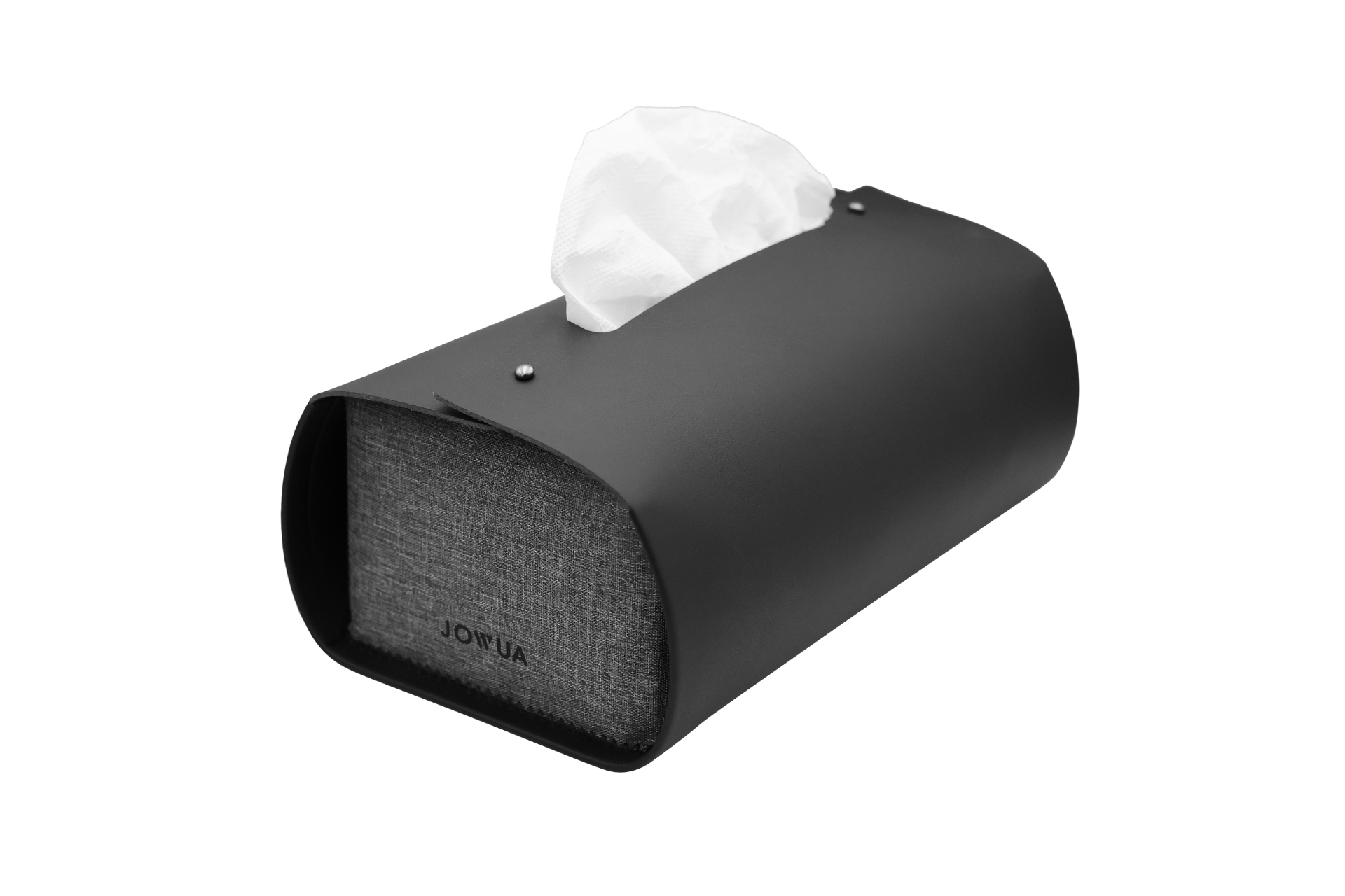 推出 Jowua Taiwan MagSafe 皮革面紙盒,這是一款時尚的紙巾盒,外殼為黑色,正面為織物紋理。一張白色紙巾優雅地從頂部出現,正面展示著“JOWUA”品牌標誌。選擇可選的親膚皮革飾面,體驗奢華。.