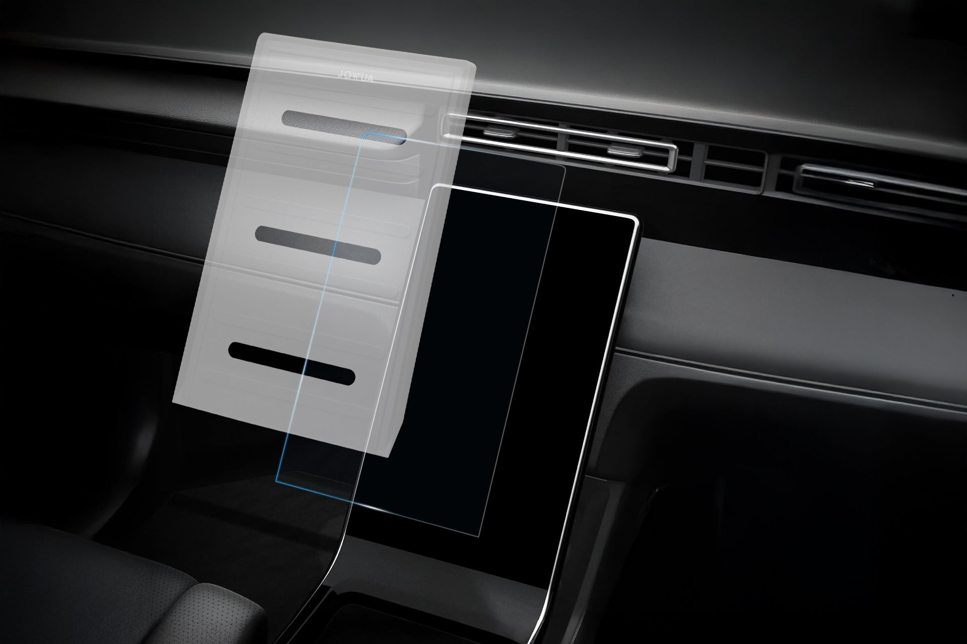 車內中央控制台配備大型觸控屏,並由 JOWUA 台灣玻璃屏幕保護貼 (LUXGEN n⁷) 保護。它具有半透明覆蓋層和水平通風口,營造出現代簡約的氛圍。.