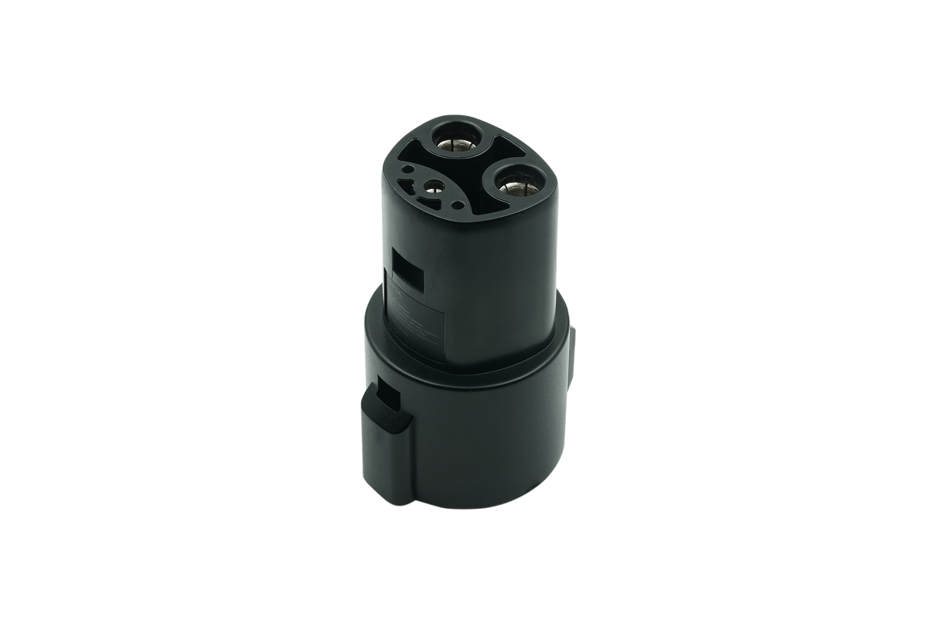 JOWUA 台灣 J1772 至 TPC(NACS) 轉接頭轉接器的特寫,相容於 SAE J1772 1 型充電器。其黑色圓柱形設計頂部有兩個大孔和多個小孔。機身俱有稜角和紋理握柄,方便在純白色背景下握持。.